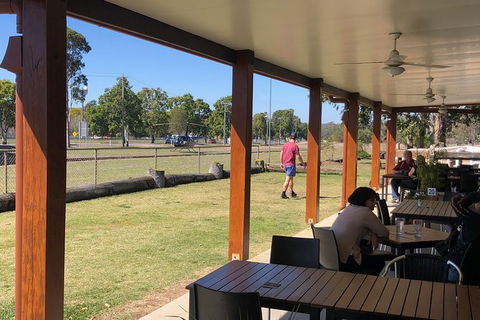 Queensland Country Pub Crawl By Helicopter - Tourism Canberra 4