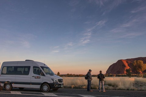 Highlights Of Uluru Including Sunrise And Breakfast - Tourism Canberra 3