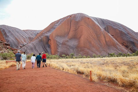 Ayers Rock Combo: Uluru Base And Sunset Plus Uluru Sunrise And Kata Tjuta With An Optional BBQ Dinner Or Kings Canyon Day Trip - Tourism Canberra 9