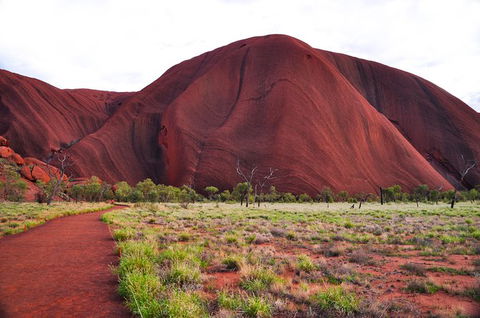 Ayers Rock Combo: Uluru Base And Sunset Plus Uluru Sunrise And Kata Tjuta With An Optional BBQ Dinner Or Kings Canyon Day Trip - Tourism Canberra 5