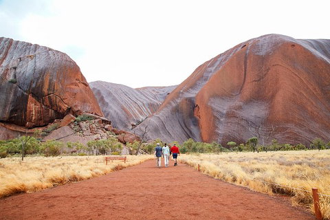 2-Day Uluru (Ayers Rock) And Kata Tjuta Trip From Alice Springs - Tourism Canberra 8
