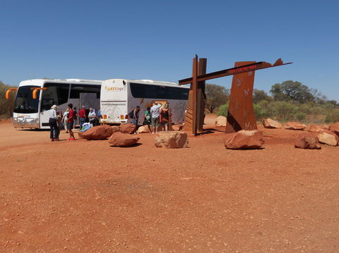 Uluru (Ayers Rock) To Alice Springs One-Way Shuttle - Tourism Canberra 2
