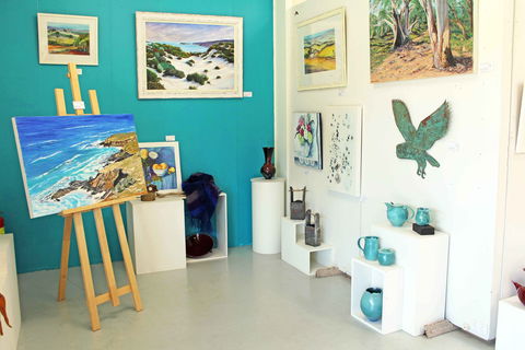 Artworks Gallery - Tourism Canberra 0