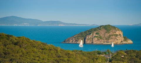 Capricorn Coast - Tourism Canberra 1