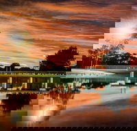 Millicent Swimming Lake - Tourism Canberra