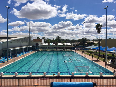 Oasis Regional Aquatic Centre - Tourism Canberra 2