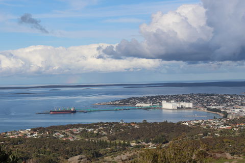 Winter Hill Lookout - Tourism Canberra 0