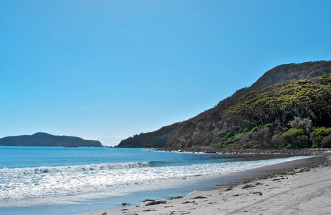 Yacaaba Headland Walking Track - Tourism Canberra 0