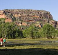 Badbong Wodjmeng sandstone river walk - Tourism Canberra