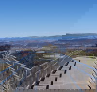 Hassans Walls Lookout - Tourism Canberra