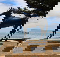 Makybe Diva Statue - Tourism Canberra