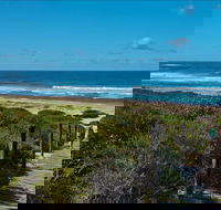Pelican Beach Road lookout - Tourism Canberra