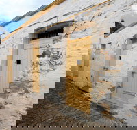 Police Lockup And Stables - Tourism Canberra