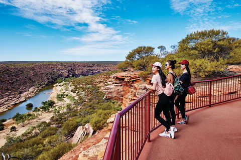 The Loop And Z Bend - Tourism Canberra 1