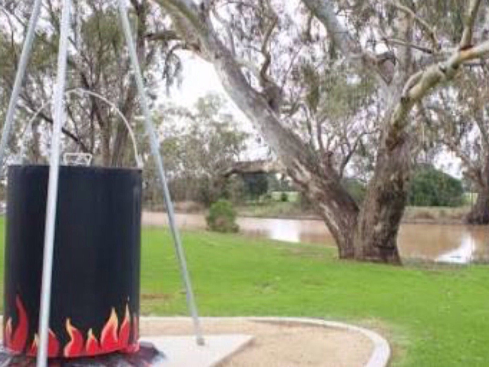 Gin Gin ACT Tourism Canberra