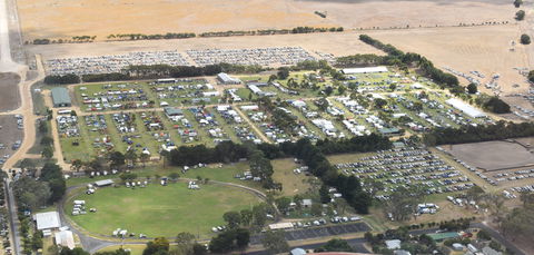 Yakka Park - Tourism Canberra 0