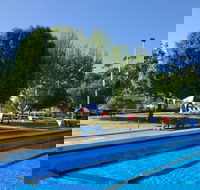 Gloucester Olympic Pool Complex - Tourism Canberra