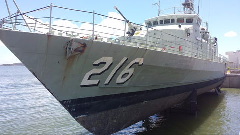 HMAS Gladstone - Tourism Canberra 0