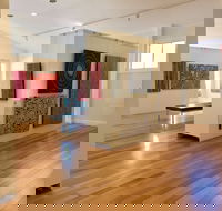 Yaama Ganu Gallery Moree - Tourism Canberra