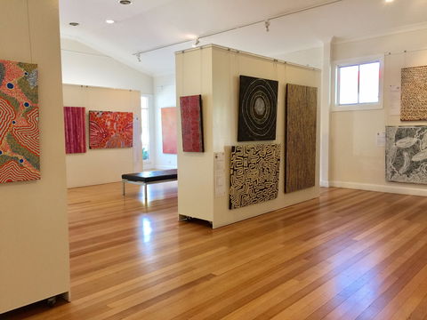 Yaama Ganu Gallery Moree - Tourism Canberra 0