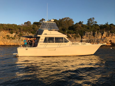 Cruising The  Swan River In At Sunset With Boutique Cruise - Tourism Canberra 0