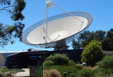 CSIRO Parkes Radio Telescope Visitor Centre - Tourism Canberra 0