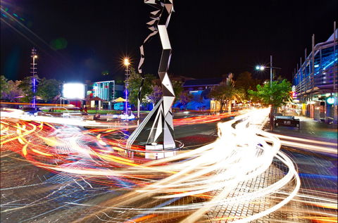 Northbridge Piazza - Tourism Canberra 0