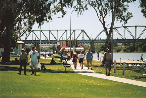 Sturt Reserve - Tourism Canberra 1