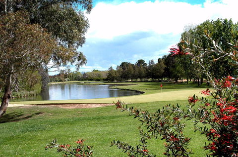 Yowani Country Club Incorporated - Tourism Canberra 0