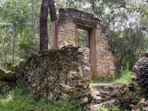 Ghost House Walk Trail, Yanchep National Park - Tourism Canberra 0