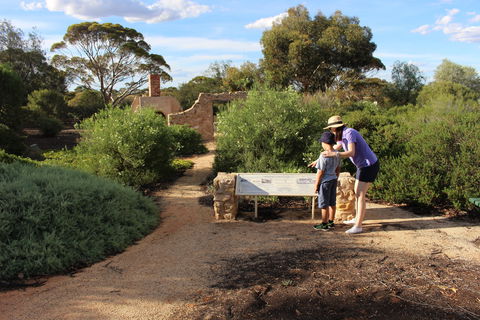 Loxton Community Conservation & Heritage Park - Tourism Canberra 0