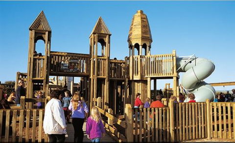 Port Noarlunga Jubilee Park Adventure Playground - Tourism Canberra 0