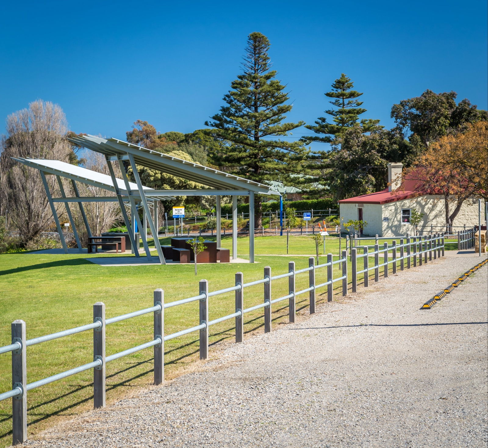  Tourism Canberra