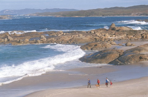 Lights Beach - Tourism Canberra 0