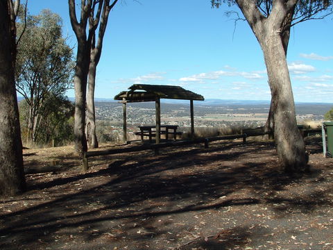 McIlveen Park Lookout - Tourism Canberra 0