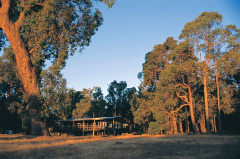 Perth Hills - Tourism Canberra 1