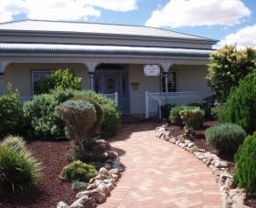 Absaloms Gallery - Tourism Canberra 1