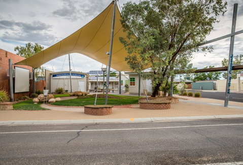 At The Creek Visitor Information Centre - Tourism Canberra 2