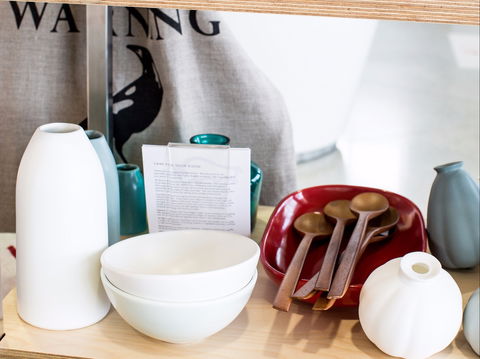 Canberra And Region Visitors Centre - Tourism Canberra 1