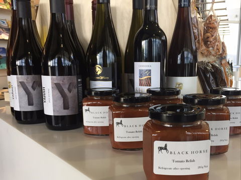 Canberra And Region Visitors Centre - Tourism Canberra 2