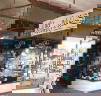 Old Pharmacy Museum  Childers - Tourism Canberra