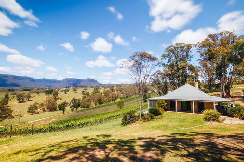 Private Blue Mountains And Wildlife Park Tour From Sydney With Barbecue Lunch - Tourism Canberra 7