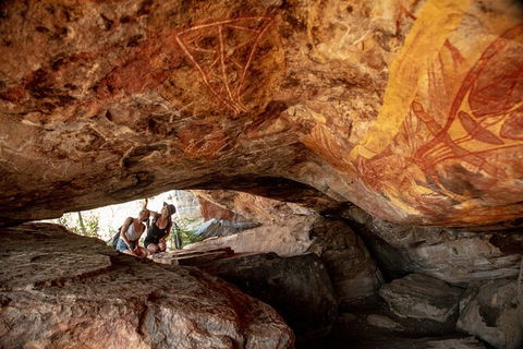 Arnhem Land Injalak Hill Full-Day Tour From Jabiru - Tourism Canberra 1
