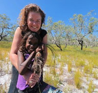 Gay-Wu Woman's 5 Day Yolngu Homeland Tour - Tourism Canberra
