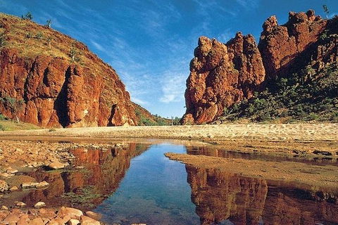 Alice Springs, Uluru Ayers Rock & Kings Canyon 8 Days Touring Package - Tourism Canberra 10