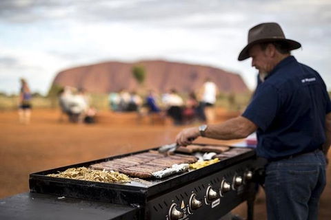 Sunset Australian Barbecue Dinner In Uluru - Tourism Canberra 1