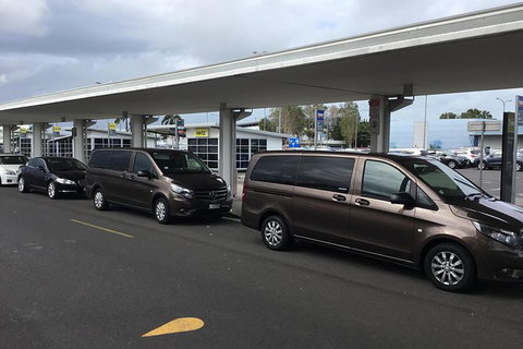 Mercedes 7 Seat Limousine Cairns Airport To Port Douglas - Tourism Canberra 2