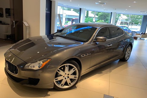 Maserati Quattroporte Limousine Transfer Cairns Airport To City - Tourism Canberra 1
