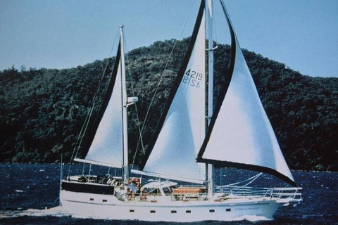 Great Barrier Reef Private Expedition Cruise (min 4 Day Max 8 Guests) - Tourism Canberra 2