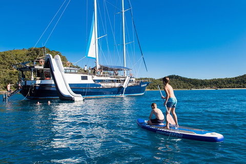 Day Sail The Whitsunday Islands On Atlantic Clipper From Airlie Beach - Tourism Canberra 9